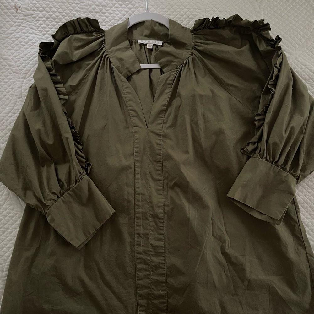 Karlie blouse size L